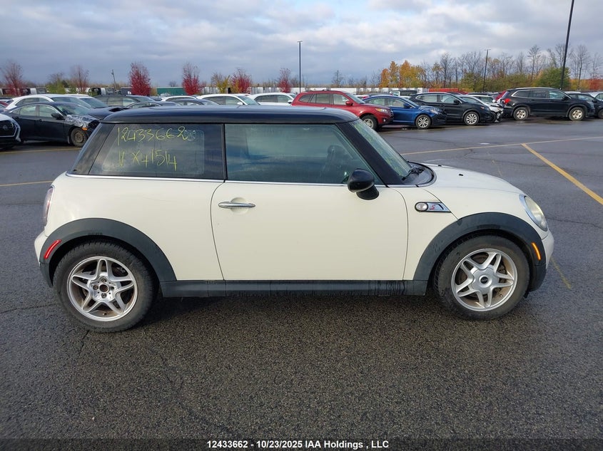 2010 Mini Cooper S VIN: WMWMF7C51ATX41514 Lot: 12433662
