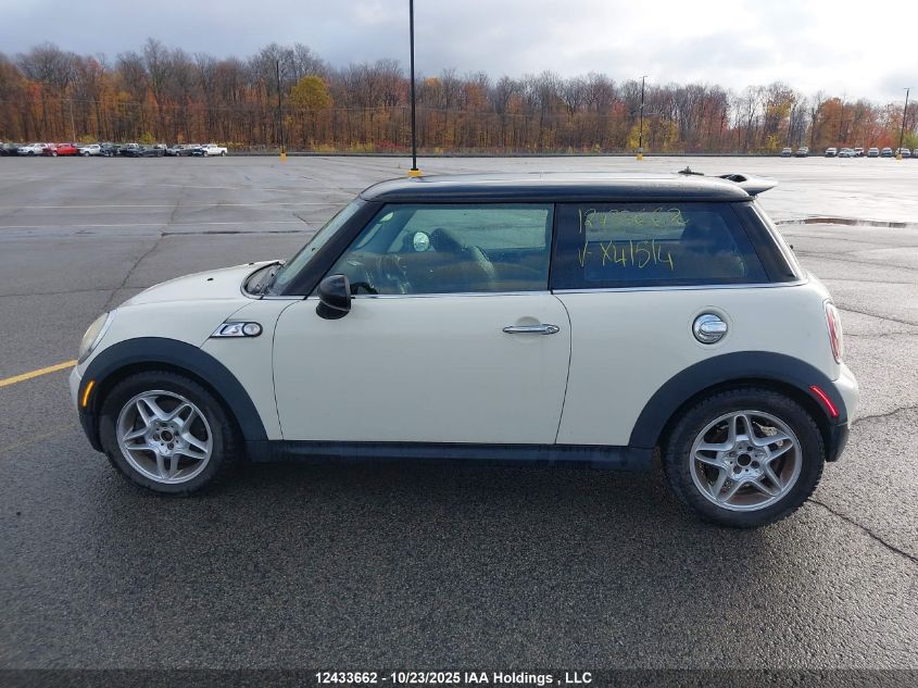 2010 Mini Cooper S VIN: WMWMF7C51ATX41514 Lot: 12433662