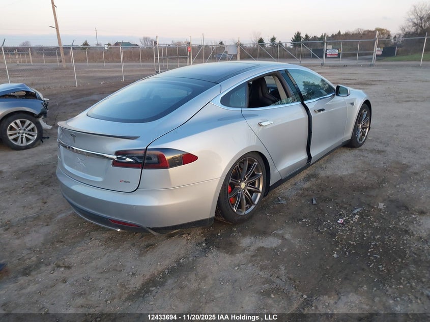 5YJSA1H17EFP38086 2014 TESLA MODEL S photo no. 4