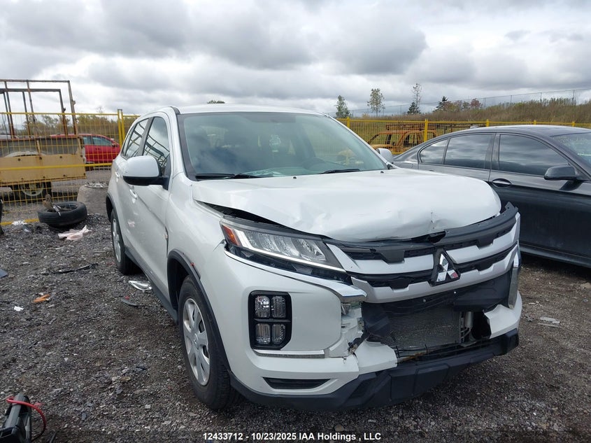 2020 Mitsubishi Rvr Es