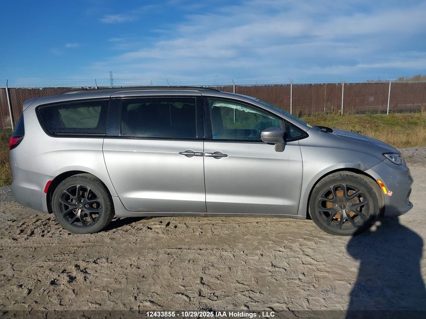 2021 Chrysler Pacifica Touring L Plus VIN: 2C4RC1EGXMR558542 Lot: 12433855