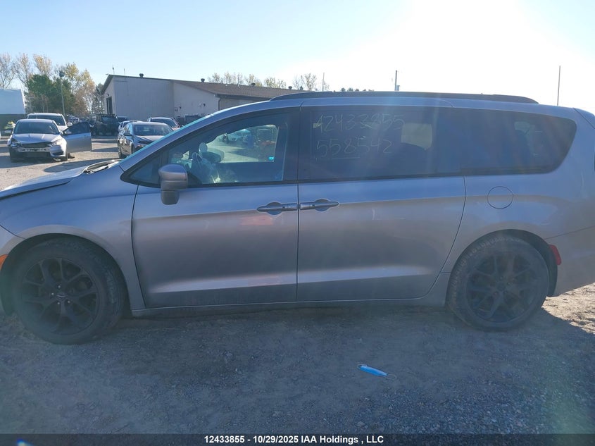 2021 Chrysler Pacifica Touring L Plus VIN: 2C4RC1EGXMR558542 Lot: 12433855