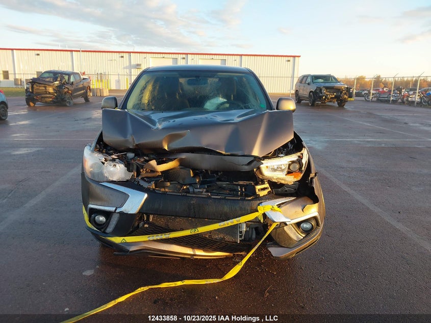 JA4AJ3AU5KU601771 2019 MITSUBISHI RVR photo no. 12