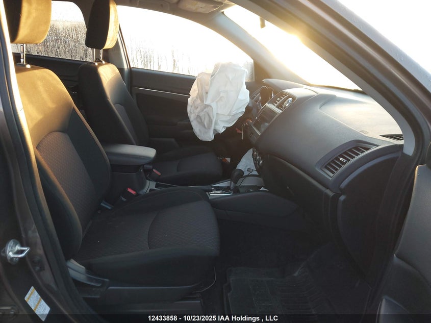 JA4AJ3AU5KU601771 2019 MITSUBISHI RVR photo no. 5
