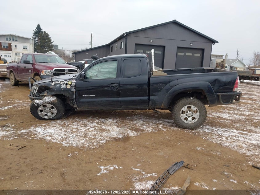5TFUX4ENXFX038960 2015 TOYOTA TACOMA photo no. 14