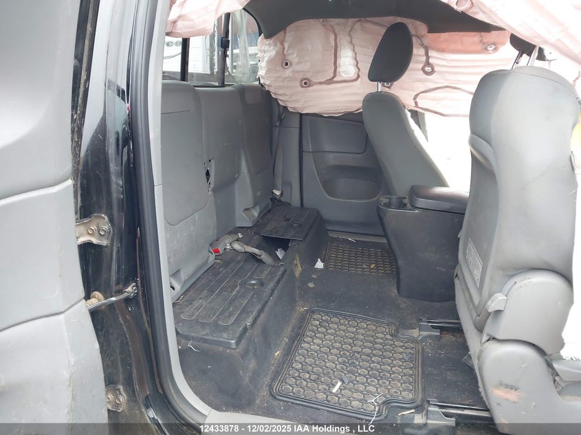 5TFUX4ENXFX038960 2015 TOYOTA TACOMA photo no. 8