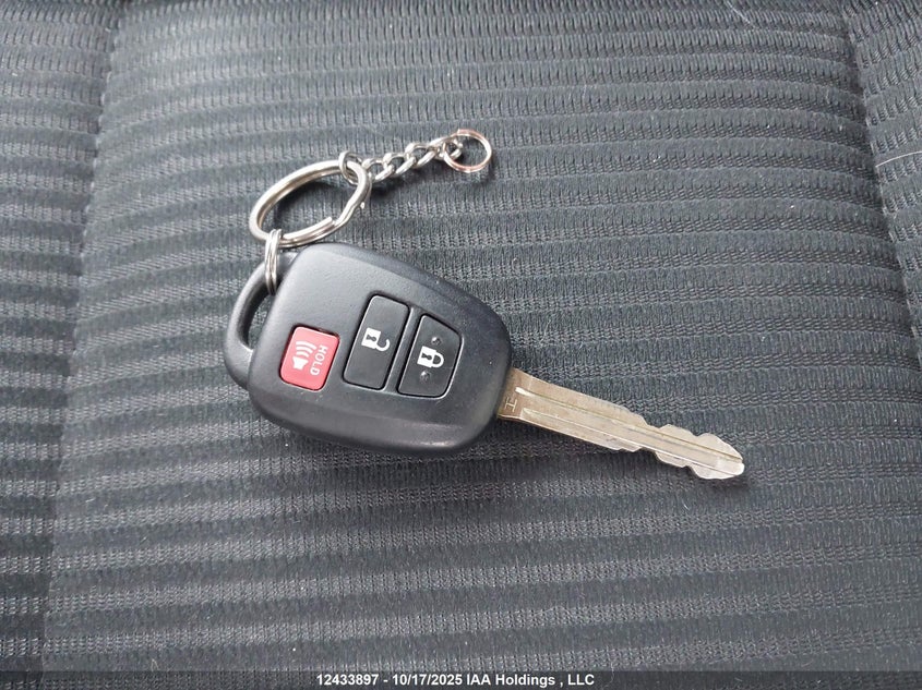 2T3RFREV4EW198888 2014 TOYOTA RAV 4 photo no. 11