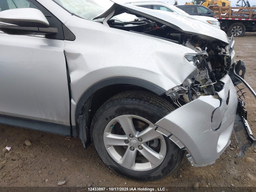 2T3RFREV4EW198888 2014 TOYOTA RAV 4 photo no. 19