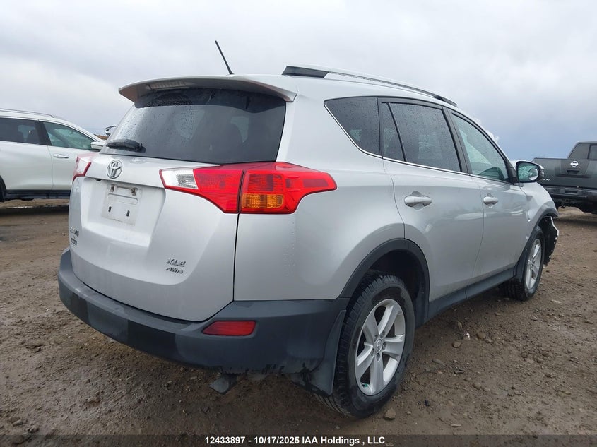 2T3RFREV4EW198888 2014 TOYOTA RAV 4 photo no. 4