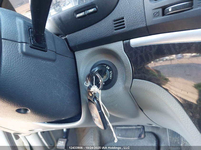 2008 Hyundai Santa Fe VIN: 5NMSG13EX8H177734 Lot: 12433906