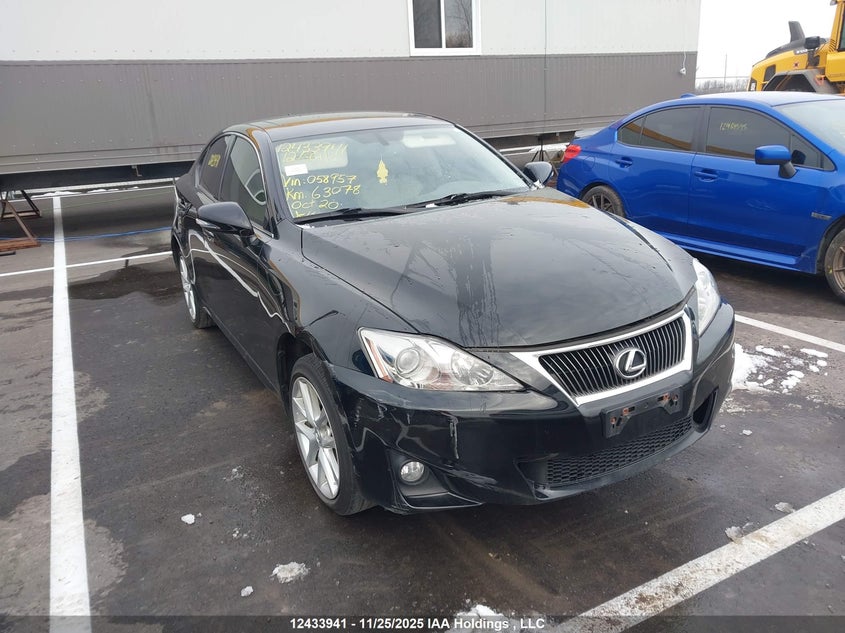 JTHCF5C27C5058957 2012 LEXUS IS photo no. 11