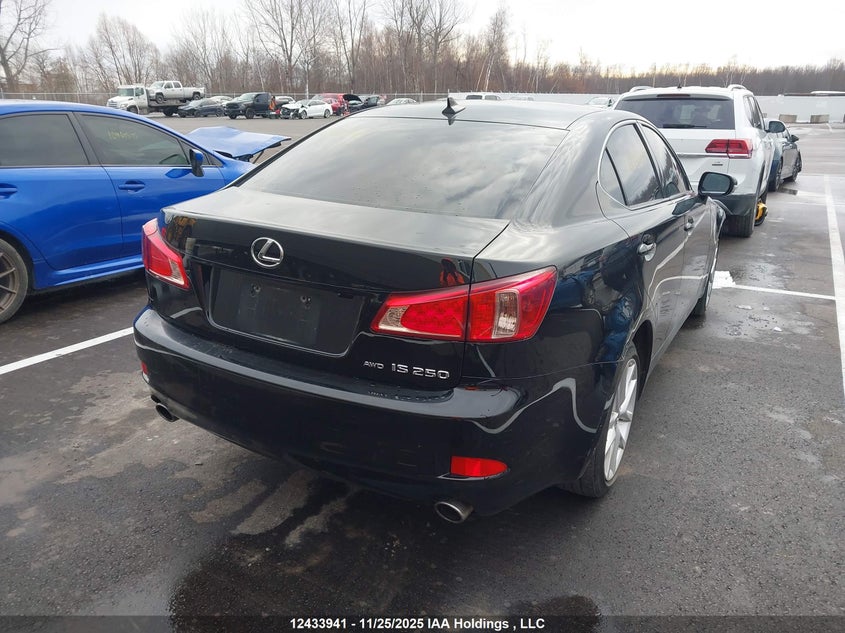 JTHCF5C27C5058957 2012 LEXUS IS photo no. 4