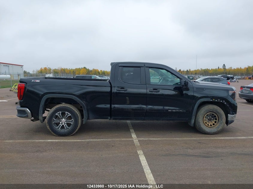 2023 GMC Sierra K1500 VIN: 1GTRUAED1PZ285133 Lot: 12433980