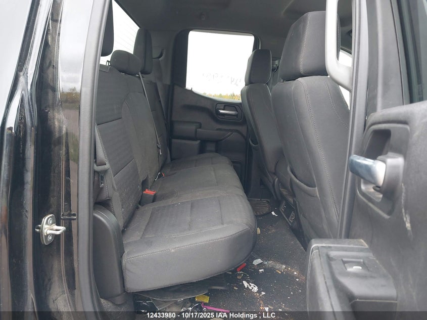 2023 GMC Sierra K1500 VIN: 1GTRUAED1PZ285133 Lot: 12433980