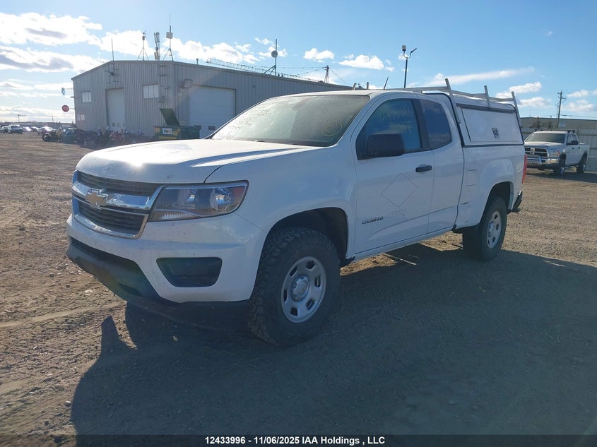 1GCHSBEAXL1166163 2020 CHEVROLET COLORADO photo no. 2