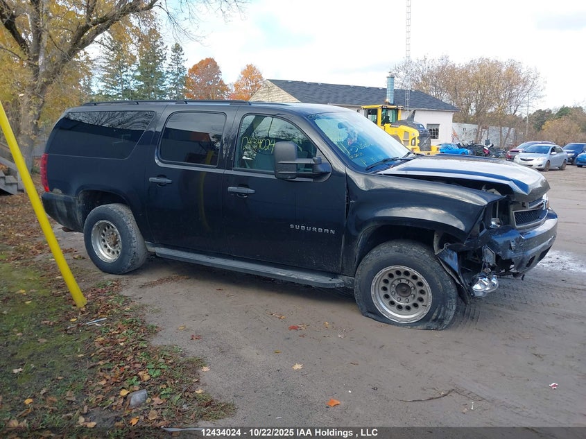 1GNWKLEG4BR149335 2011 CHEVROLET SUBURBAN photo no. 14
