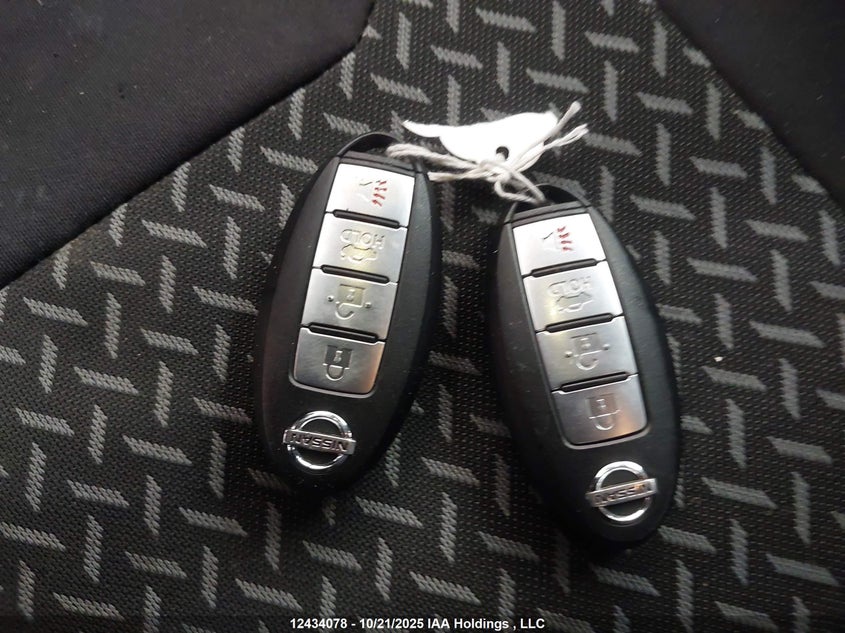 2017 Nissan Sentra 1.8 S/1.8 Sl/1.8 Sv VIN: 3N1AB7AP7HL672142 Lot: 12434078