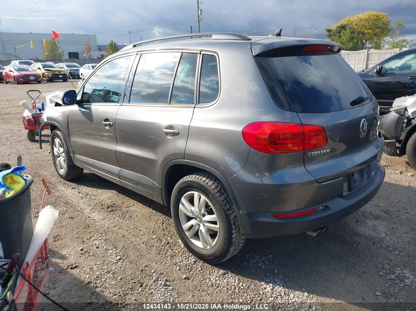 WVGJV7AX8FW566337 2015 VOLKSWAGEN TIGUAN photo no. 3