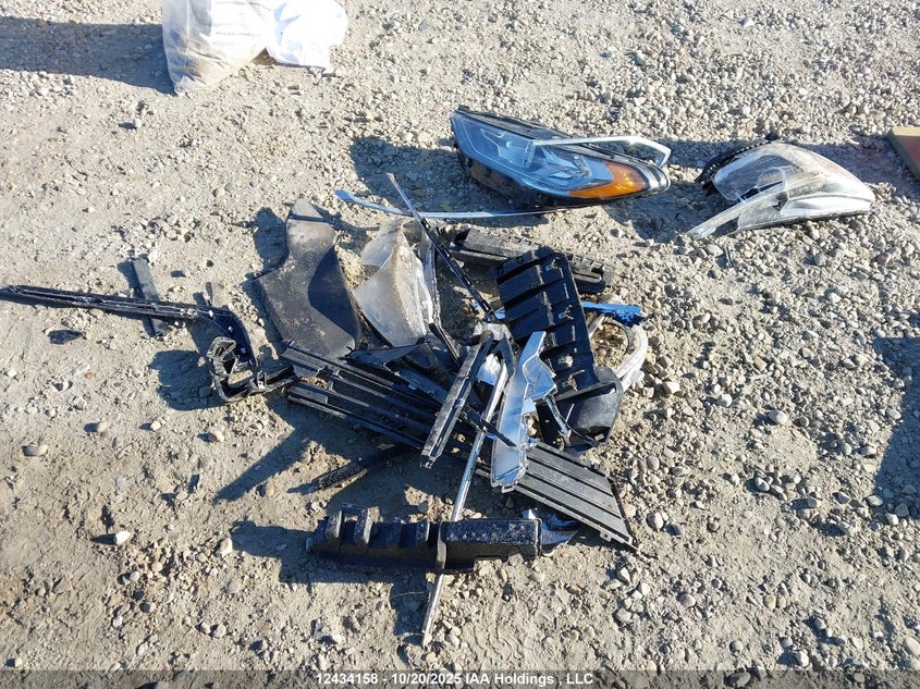 3FA6P0H73JR250802 2018 FORD FUSION photo no. 11