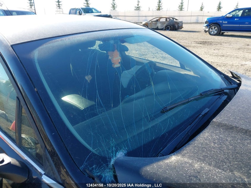 3FA6P0H73JR250802 2018 FORD FUSION photo no. 17