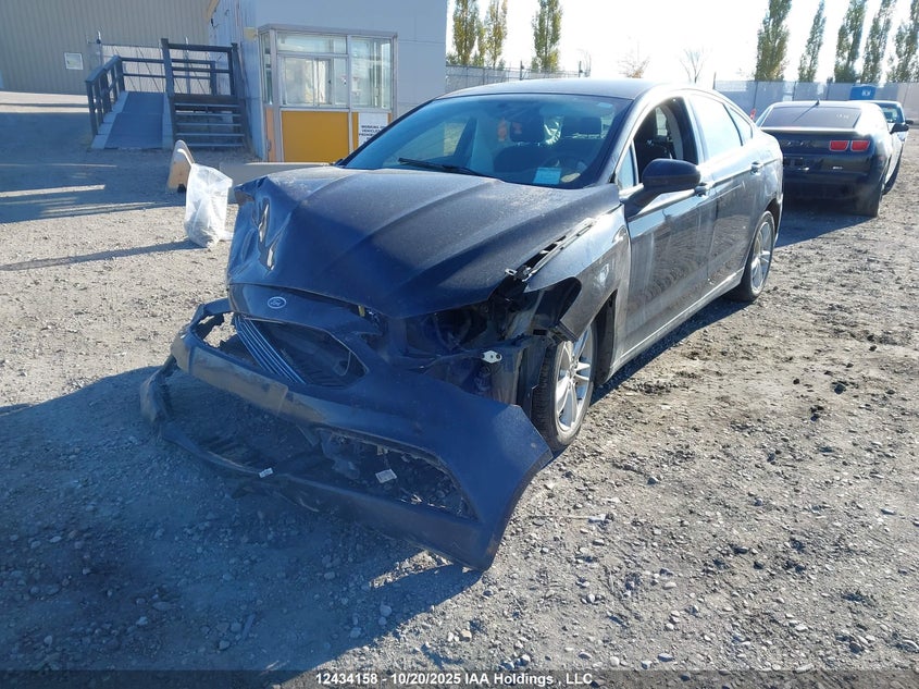 3FA6P0H73JR250802 2018 FORD FUSION photo no. 2