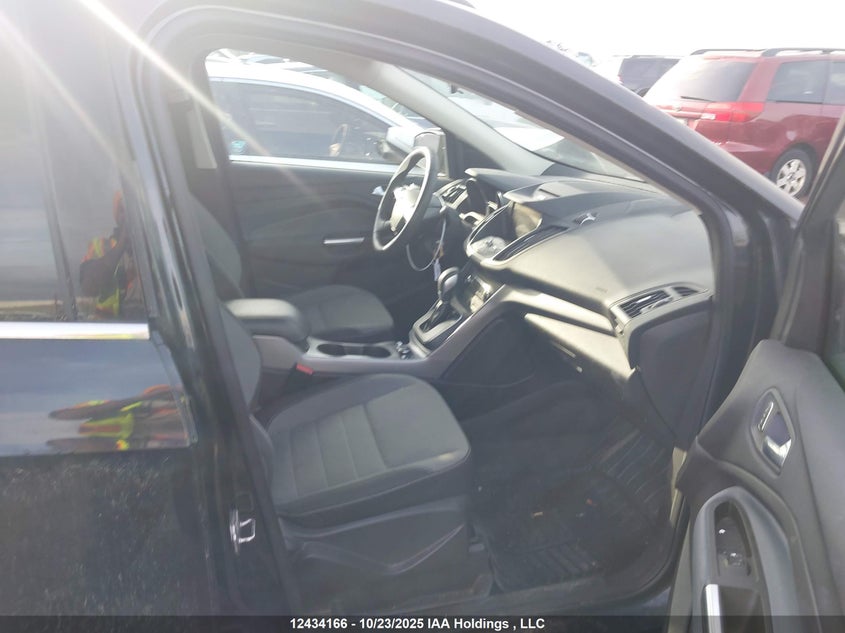 1FMCU0G96DUA36856 2013 FORD ESCAPE photo no. 5