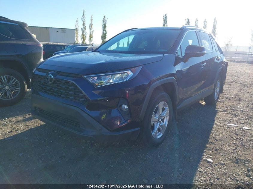 2T3R1RFV8MW232911 2021 TOYOTA RAV 4 photo no. 2