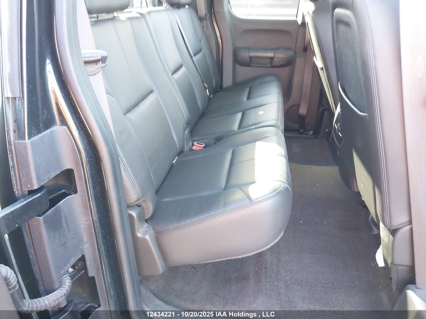 1GTSKWE35AZ243776 2010 GMC SIERRA photo no. 8