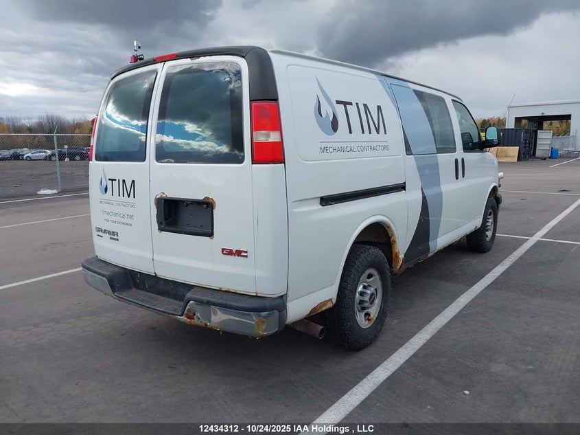 1GTW7FCA6C1150495 2012 GMC SAVANA photo no. 4
