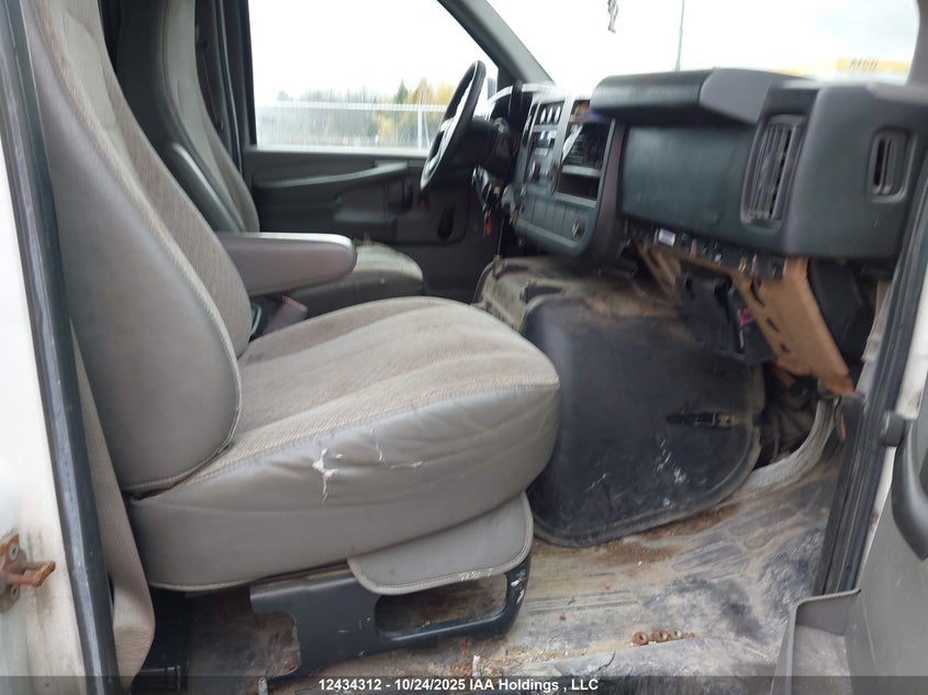 1GTW7FCA6C1150495 2012 GMC SAVANA photo no. 5
