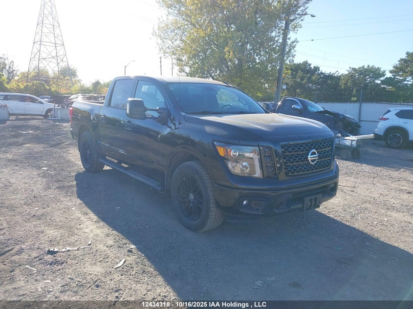 1N6AA1E57JN515736 2018 Nissan Titan Sv/Sl/Pro-4X/Plat Res auction photo 1