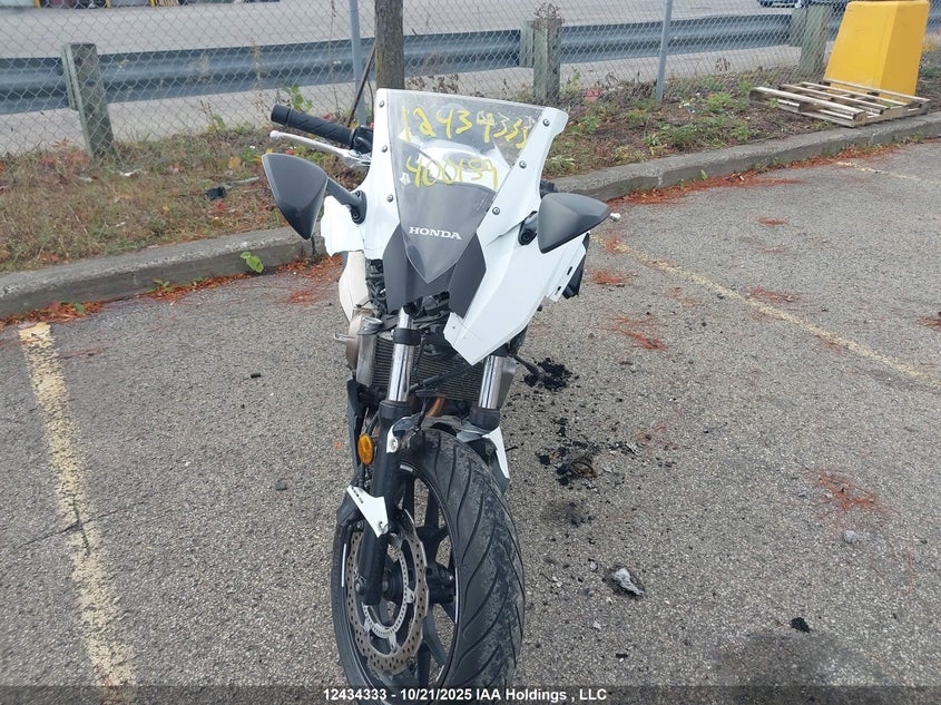 MLHPC4422H5400159 2017 HONDA CBR photo no. 5