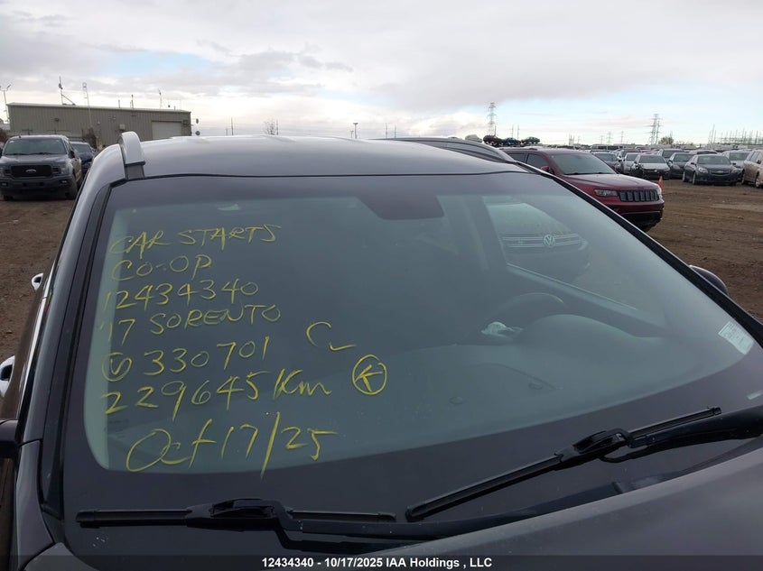 5XYPGDA5XHG330701 2017 KIA SORENTO photo no. 18