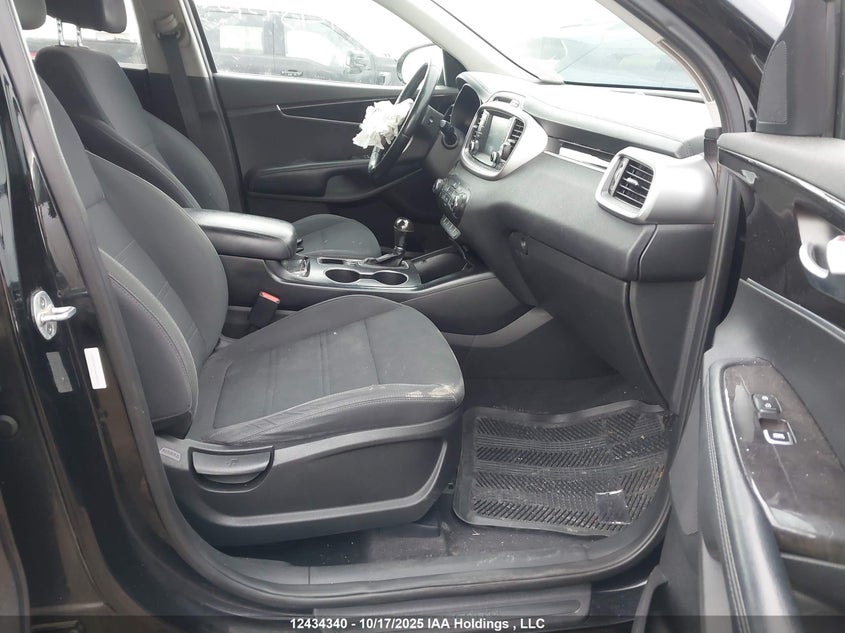 5XYPGDA5XHG330701 2017 KIA SORENTO photo no. 5