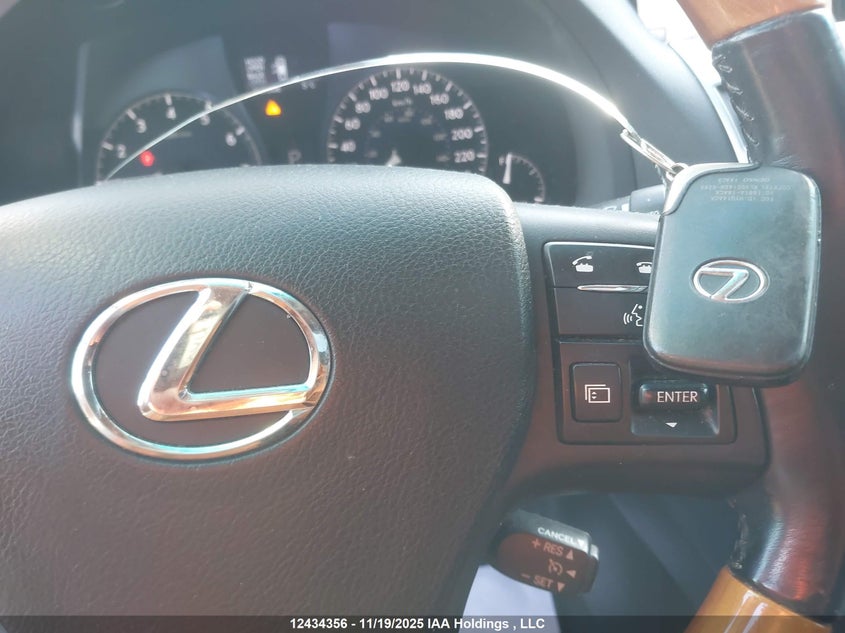 2T2BK1BA1BC114334 2011 LEXUS RX photo no. 11
