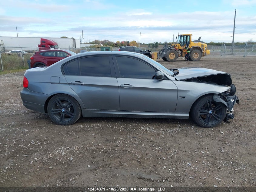 2011 BMW 328 Xi VIN: WBAPK7C56BA974472 Lot: 12434371