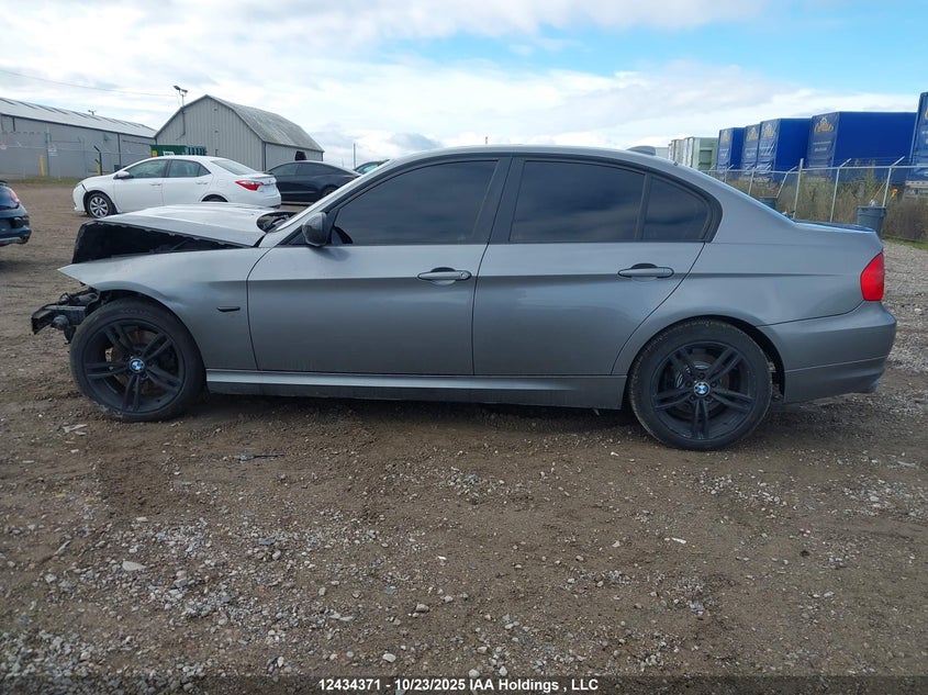 2011 BMW 328 Xi VIN: WBAPK7C56BA974472 Lot: 12434371