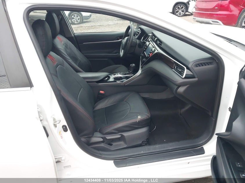 4T1B31HK6JU002935 2018 TOYOTA CAMRY photo no. 5