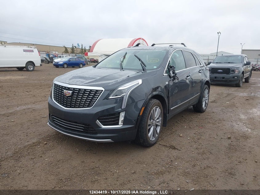 1GYKNDRS6PZ180249 2023 CADILLAC XT5 photo no. 2
