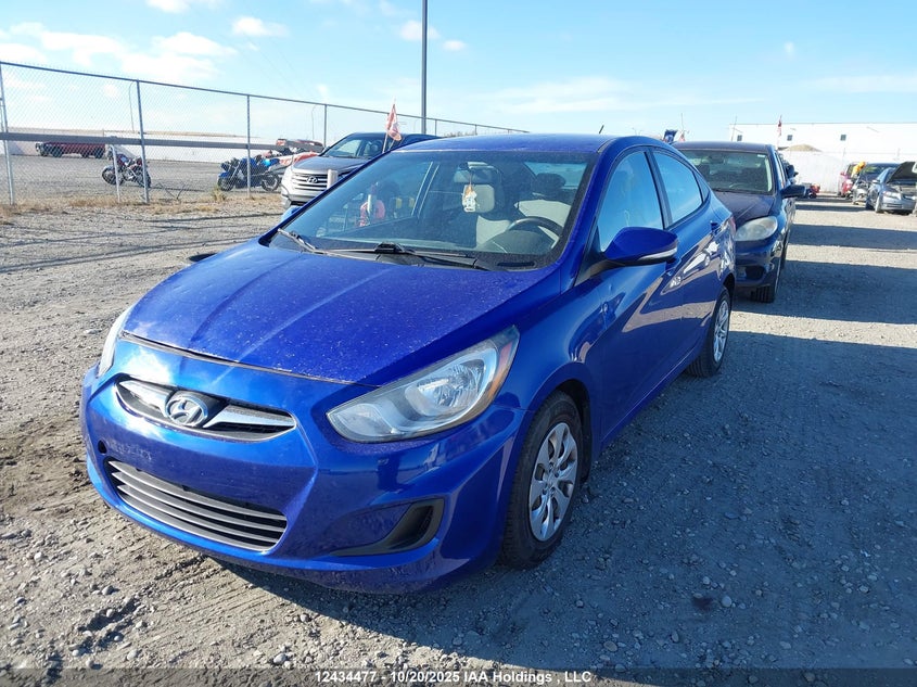 2013 Hyundai Accent Gl blue hatchback null KMHCT4AE7DU510295 photo #3