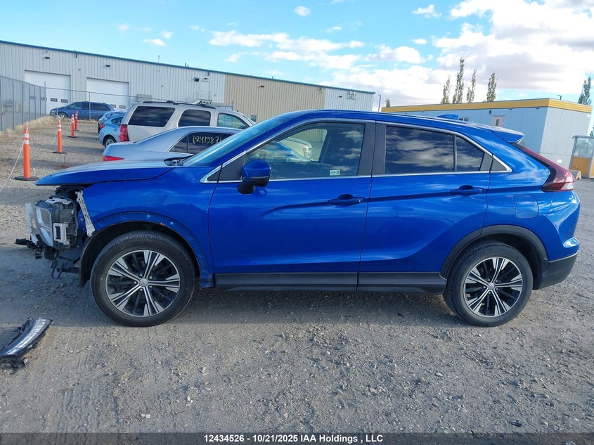 JA4ATUAA1NZ600470 2022 MITSUBISHI ECLIPSE CROSS photo no. 14