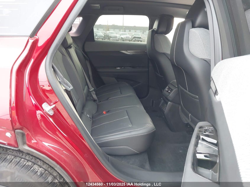 3GYK3EMR0SS193214 2025 CADILLAC OPTIQ photo no. 8