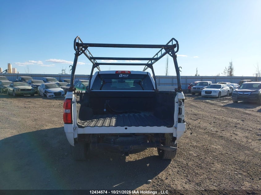 1GTV2LEH3JZ272992 2018 GMC SIERRA photo no. 17