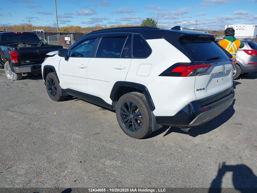 2T35WRFV9SW273870 2025 TOYOTA RAV 4 photo no. 3