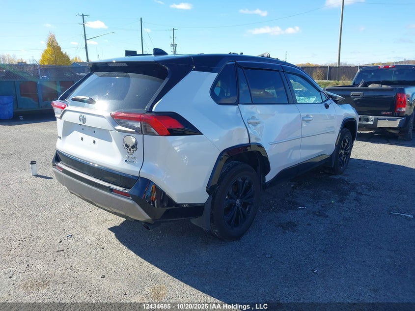 2T35WRFV9SW273870 2025 TOYOTA RAV 4 photo no. 4