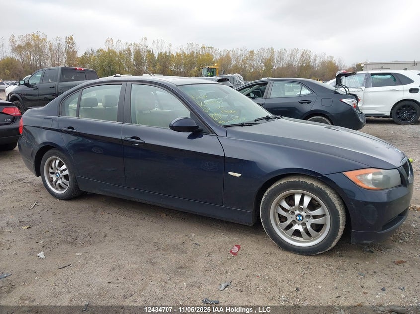 2007 BMW 323I VIN: WBAVH13517KC98214 Lot: 12434707