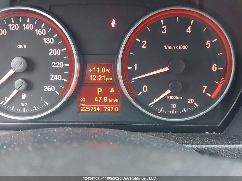 2007 BMW 323I VIN: WBAVH13517KC98214 Lot: 12434707