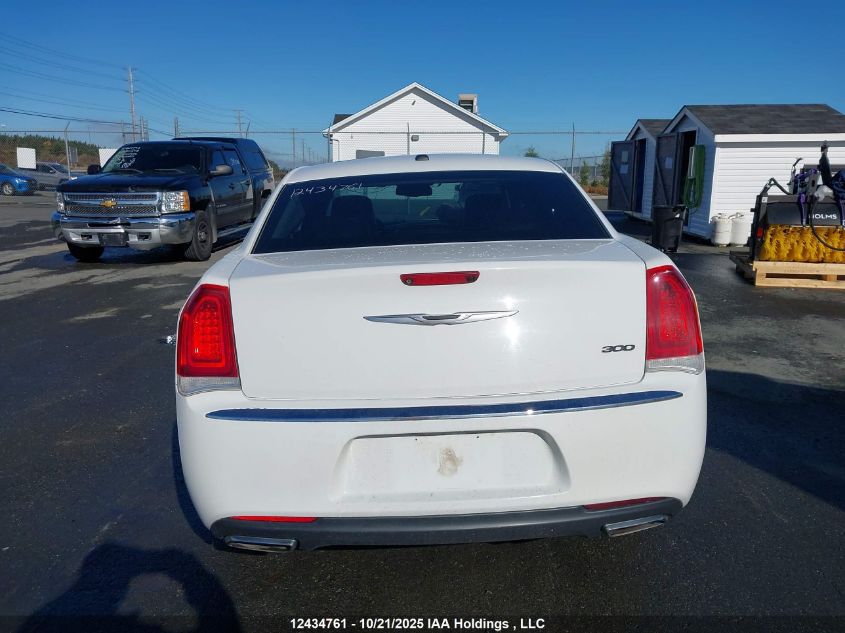 2015 Chrysler 300 Limited VIN: 2C3CCAAG9FH828529 Lot: 12434761