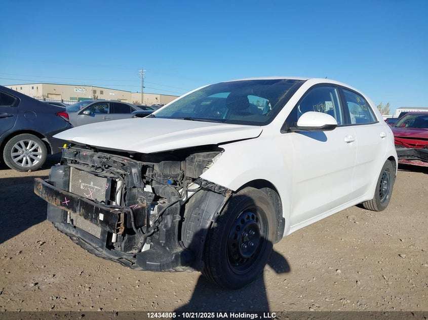 3KPA25ABXJE020499 2018 KIA RIO photo no. 2