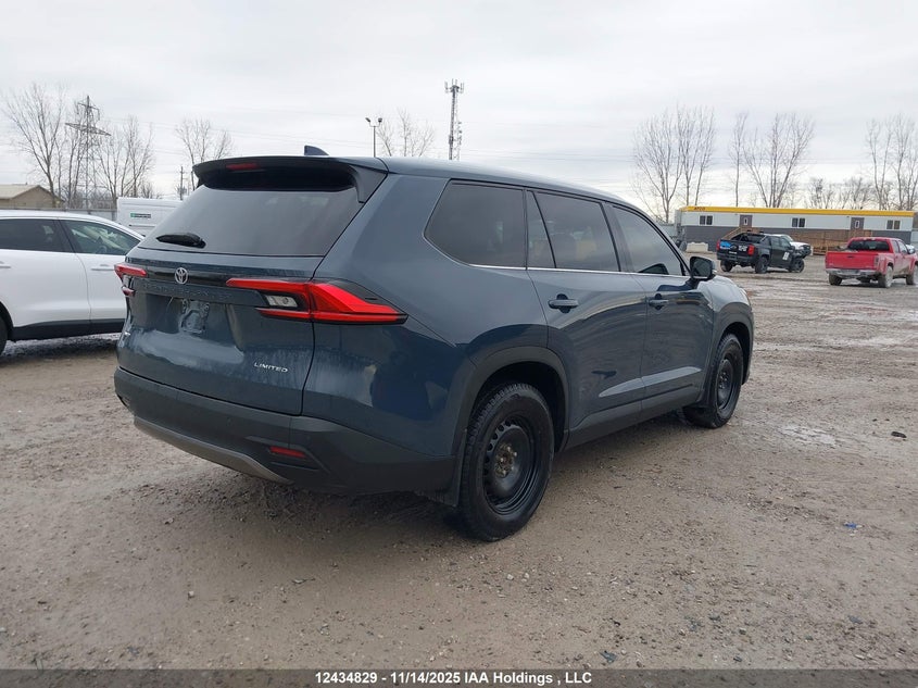 5TDAAAB59RS009404 2024 TOYOTA HIGHLANDER photo no. 4